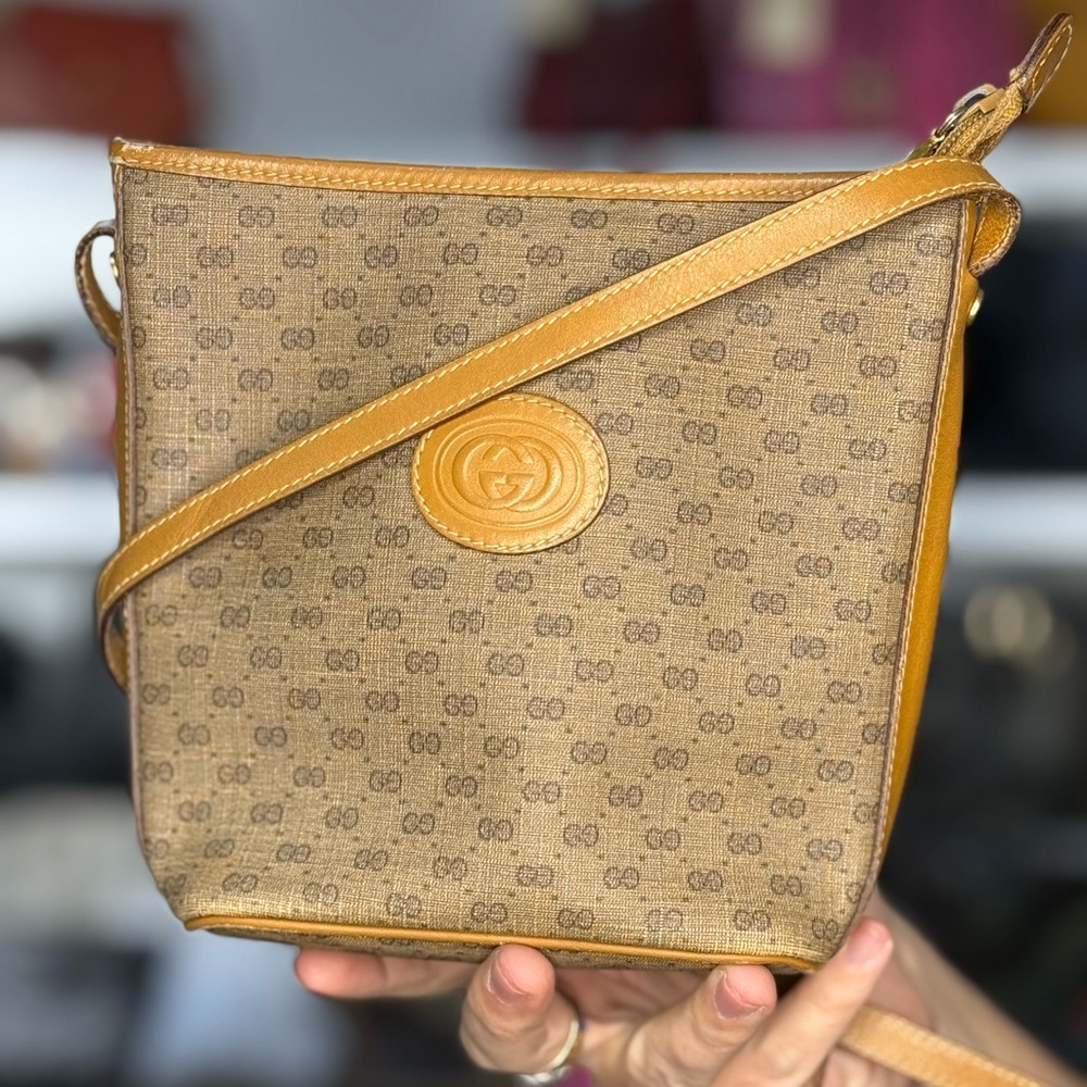 GUCCI MINI BUCKET